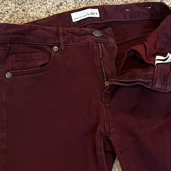 LOFT Legging Skinny Low Rise Burgundy Dark Red Low Rise Ankle Zip Pants 00 24 - Picture 6 of 8